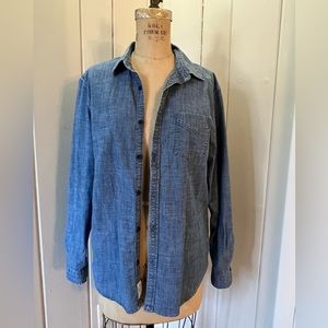 Men’s Lucky Brand denim shirt size Medium